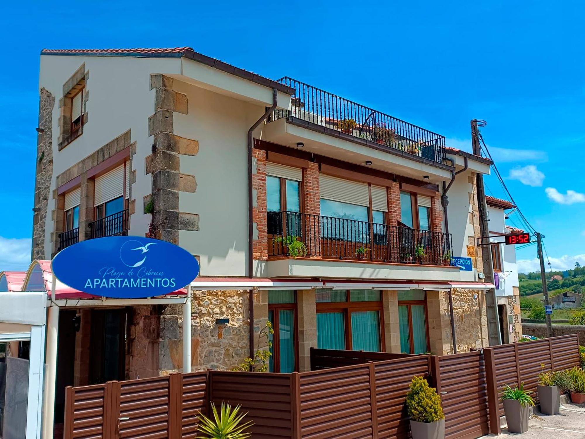 Apartamentos Playa De Cóbreces Εξωτερικό φωτογραφία