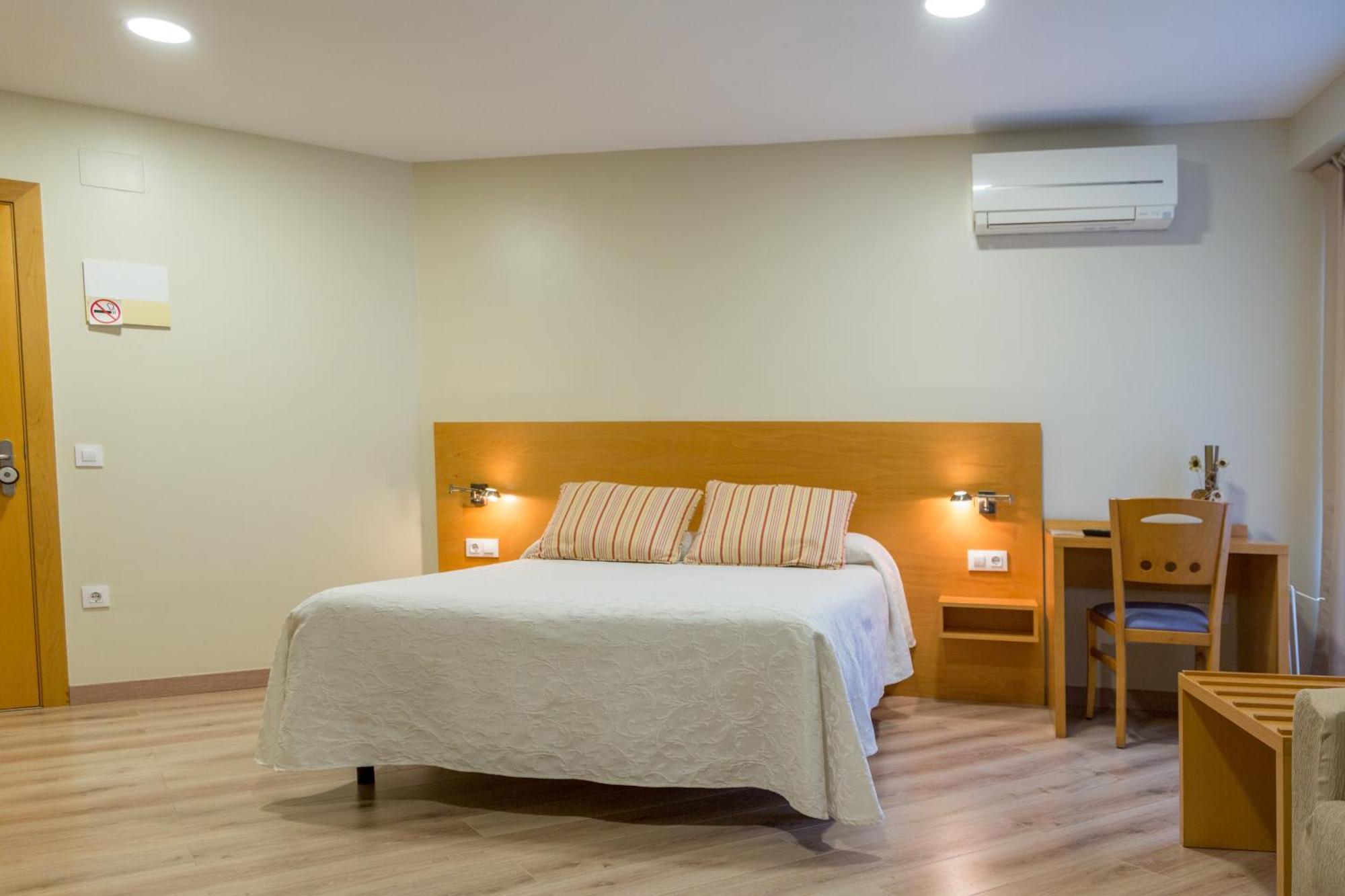 Apartamentos Playa De Cóbreces Εξωτερικό φωτογραφία