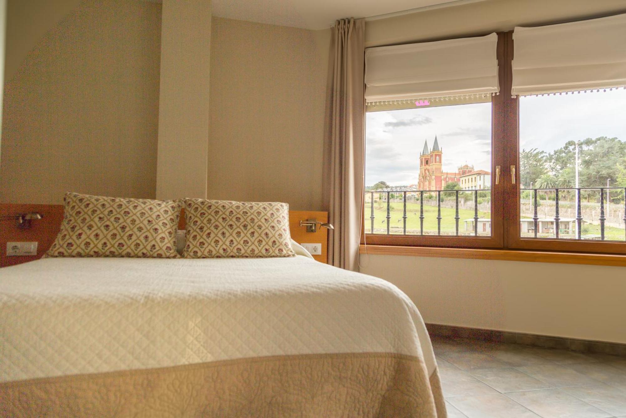 Apartamentos Playa De Cóbreces Εξωτερικό φωτογραφία